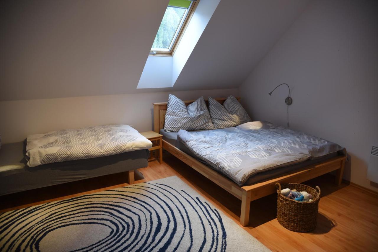 Apartman Mezi Kopci - Mid Hills Apartment Roudnice Eksteriør billede