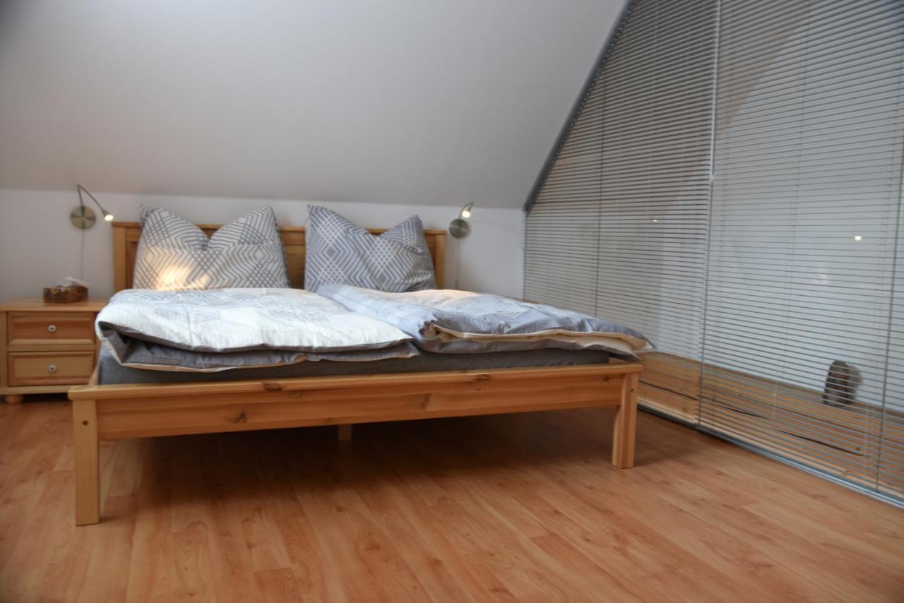 Apartman Mezi Kopci - Mid Hills Apartment Roudnice Eksteriør billede